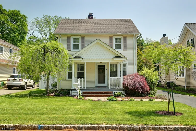 9 Homer Ave photo 1