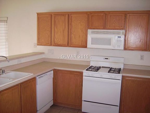 2nd image of 6457 Corrie Canyon St