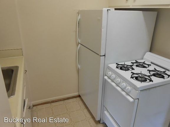3rd image of 1445 Neil Ave APT 5