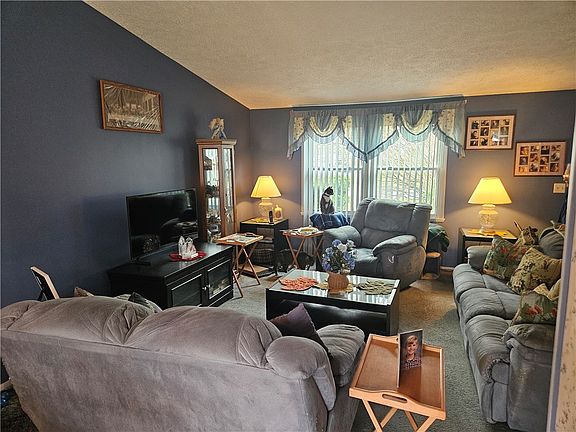 4th image of 84 Wayfaring Ln