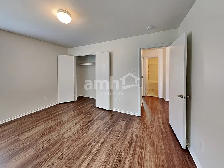 602 Fox Glen Dr — Photo 15
