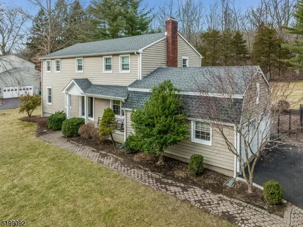 16 Valley Way, Mendham Boro, NJ 07945