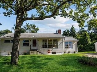 1 Sabino Farm Rd, Peabody, MA 01960