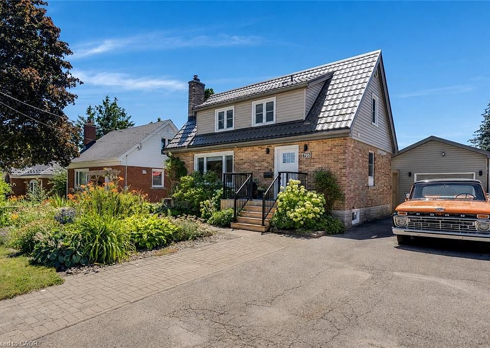 1st image of 795 Rockway Dr