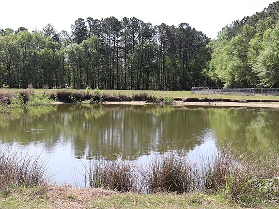 3rd image of 1650 Ebenezer Road