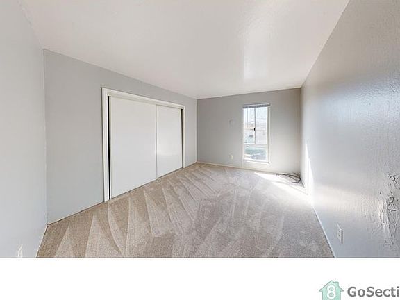 5th image of 7036 Macarthur Blvd APT 3