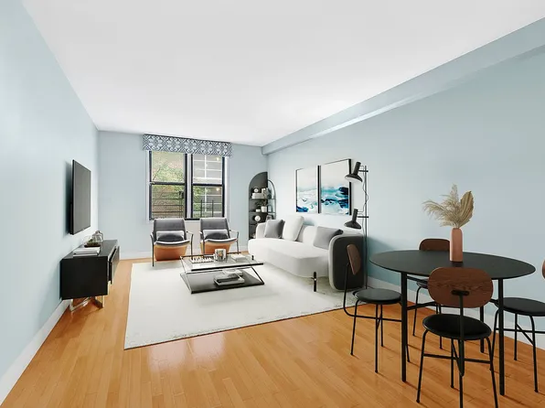 211 E 18th St APT 2W, Manhattan, NY 10003