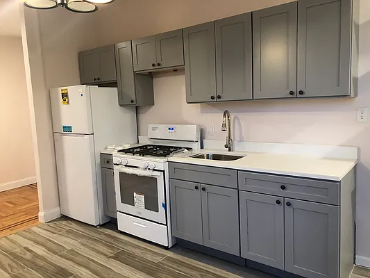 Rented by Peace of Mind Realty | media 11