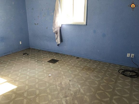 4th image of 1524 N Penasco Dr