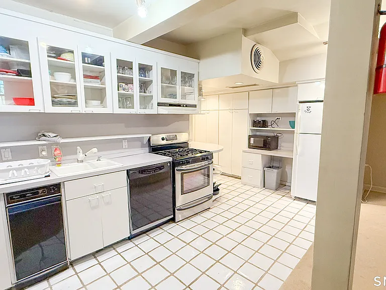 58 Capitol Ave #1 — Photo 5