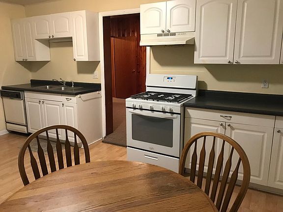 Large eat-in kitchen