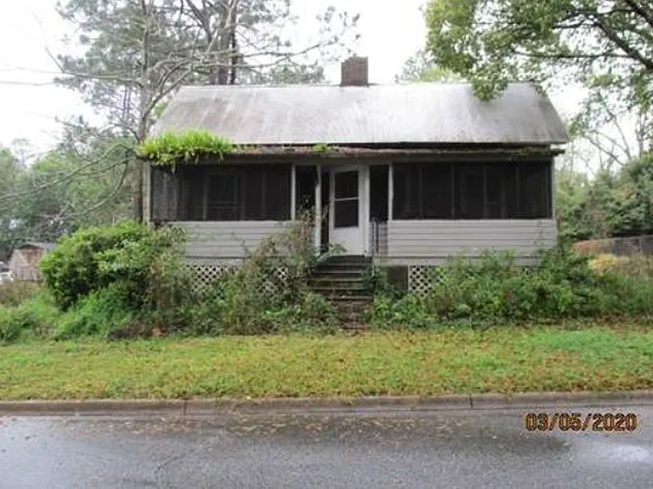 215 Young St, Thomasville, GA 31792