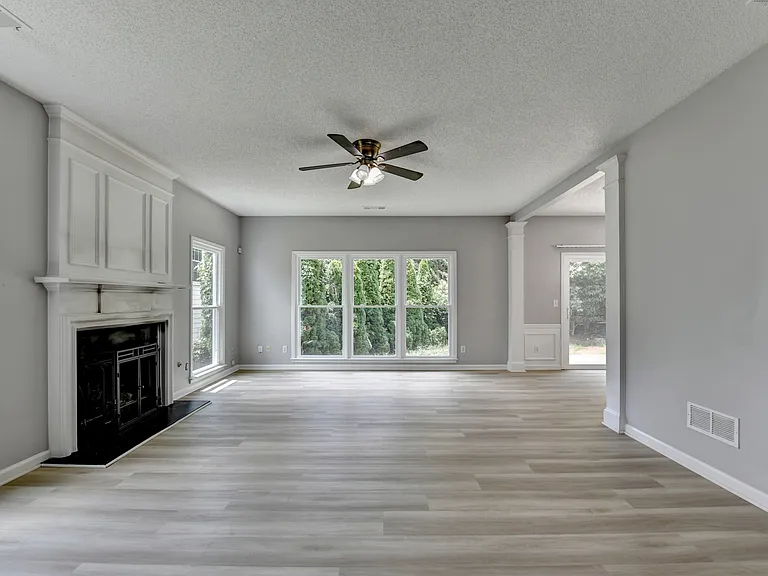 6125 Pattingham Dr — Photo 4