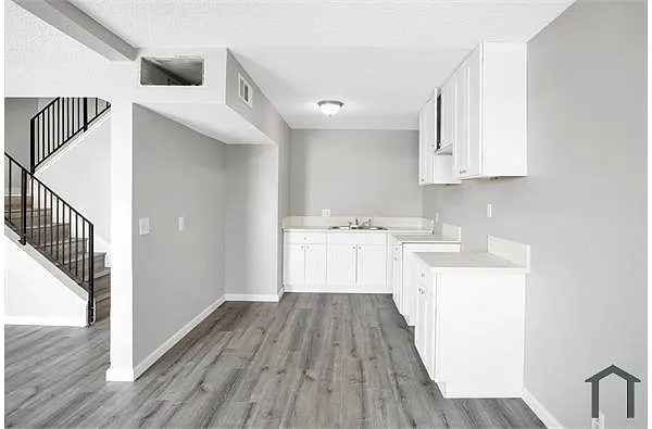 Building Photo - 82451 John Nobles Ave