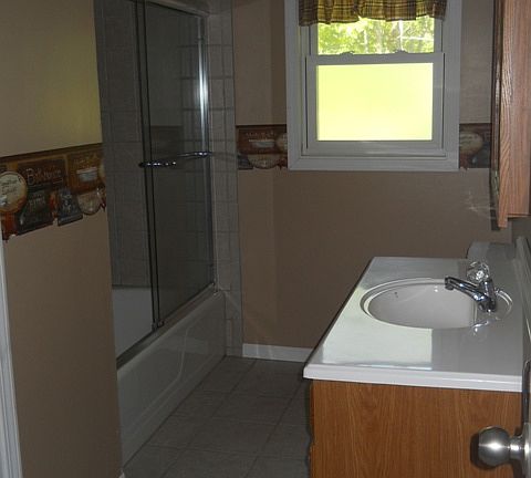 5th image of 1404 Atkins Dr