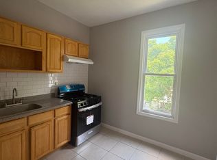 104 Bayview Ave, Jersey City, NJ 07305
