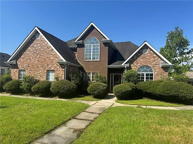 3265 Elmwood Park Dr — Photo 1