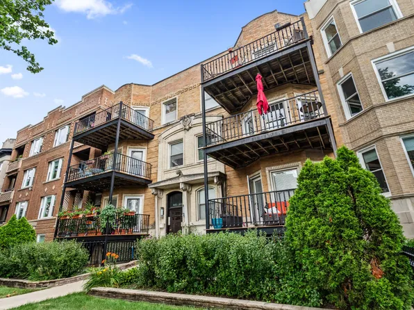 4635 N Malden St APT 3S, Chicago, IL 60640