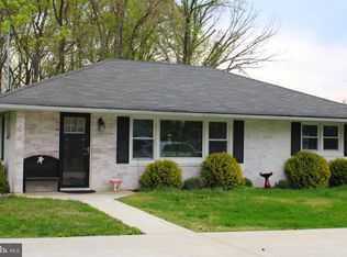 7802 Shelbourne Dr, Baltimore, MD 21226