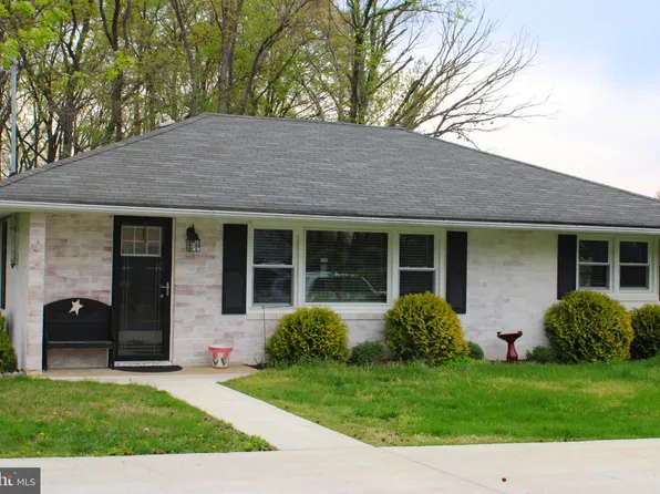 7802 Shelbourne Dr, Baltimore, MD 21226