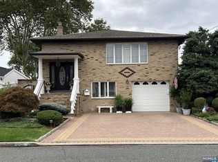 85 Bruno St, Moonachie, NJ 07074