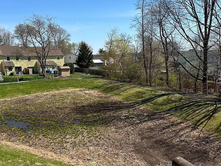 113B Kittery Ct #B — Photo 24