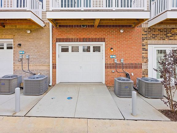 3rd image of 9614 Weshire Dr