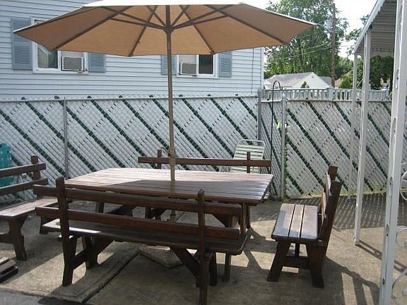 PICNIC AREA/NATURAL GAS BBQ