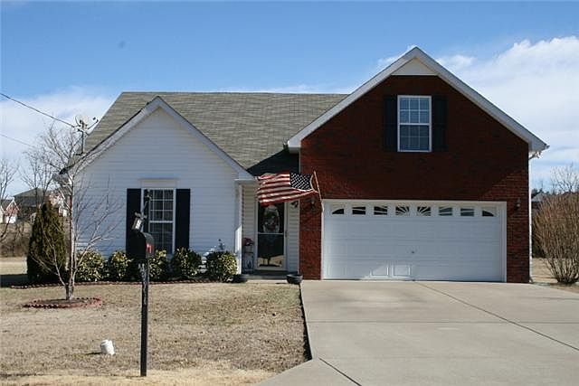 1st image of 114 Macaw Ln