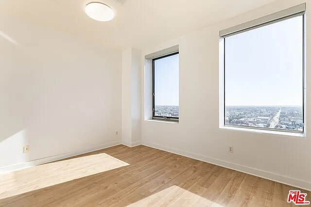 3810 Wilshire Blvd #1708 — Photo 12