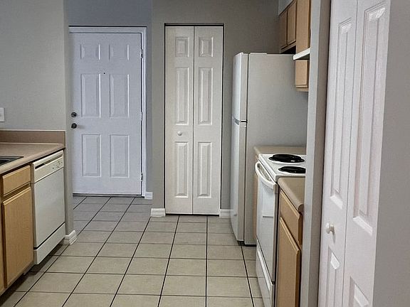 4th image of 10831 Windsor Walk Dr APT 211