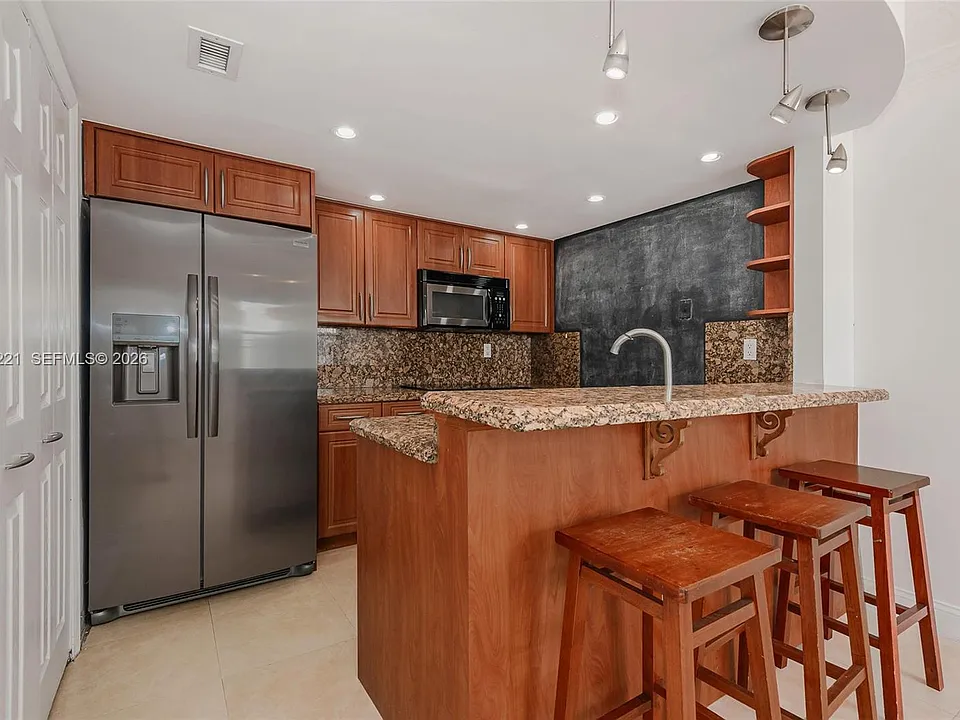 4520 SW 68th Court Cir #5-25