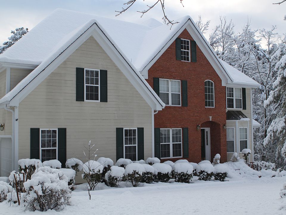 2nd image of 152 Donna Ln