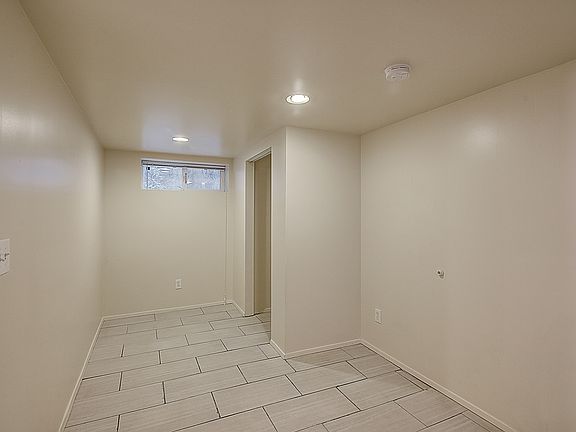 3rd image of 4713 Brooklyn Ave NE #10478772