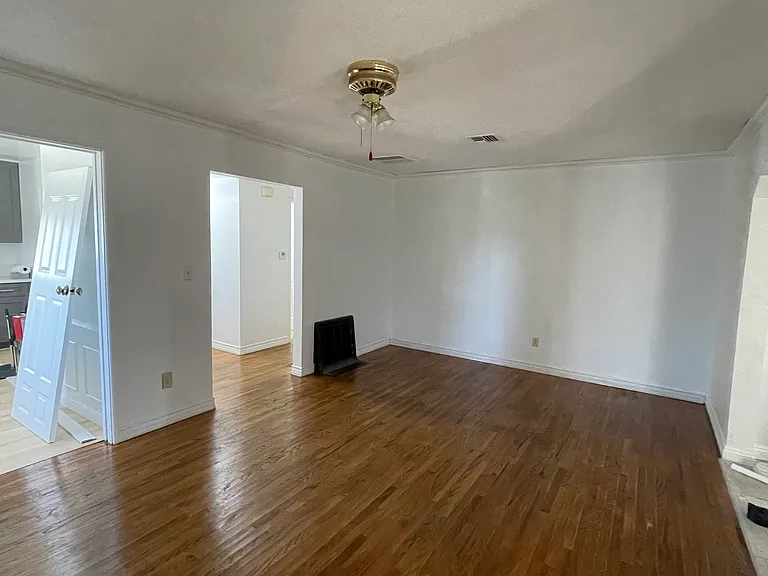 450 S Apricot Ln — Photo 5