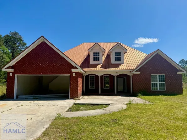 43 Razorback Rd, Hinesville, GA 31313