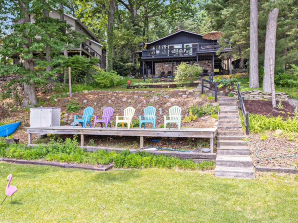 644 E Sylvan Dr, Battle Creek, MI 49017