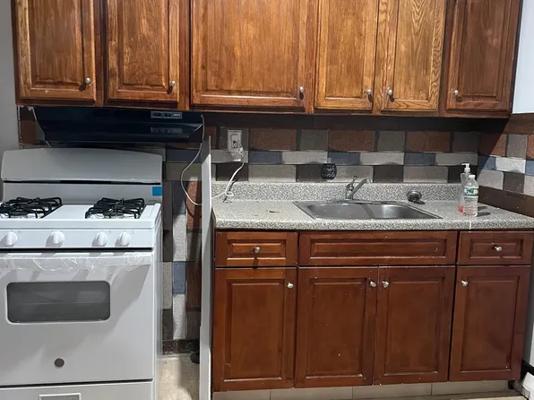 1240 E 69th St, Brooklyn, NY 11234