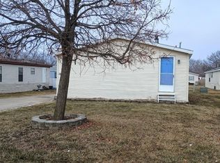 19859 Arcadia Dr, Clinton Township, MI 48036