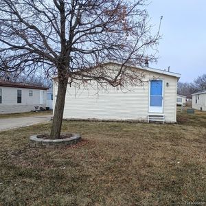 19859 Arcadia Dr, Clinton Township, MI, 48036