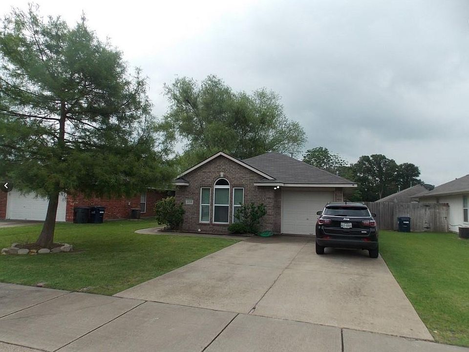 1st image of 608 Hartford Dr