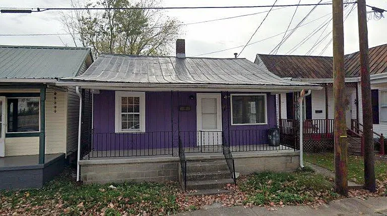 1410 Chester St — Photo 1