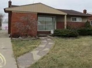 15612 Kennebec St, Southgate, MI 48195