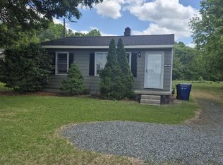 1001 E Haggard Ave, Elon, NC 27244