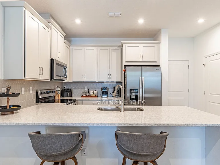 11549 Straits Way #1 — Photo 10