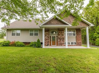25524 Highway Yy, Lebanon, MO 65536