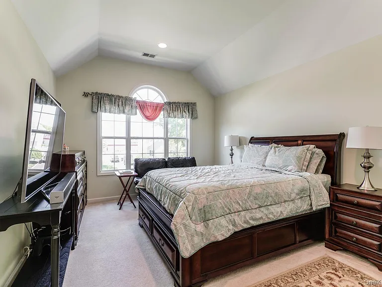 5 Daffodil Ln — Photo 15