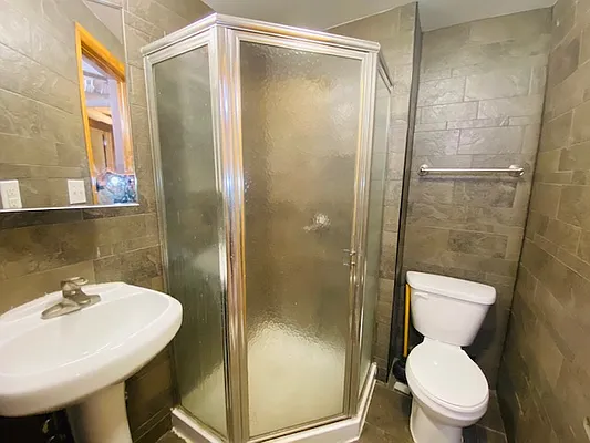 Rented by Highline Residential | media 23