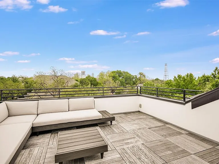1410 Woodlawn Blvd #B — Photo 19