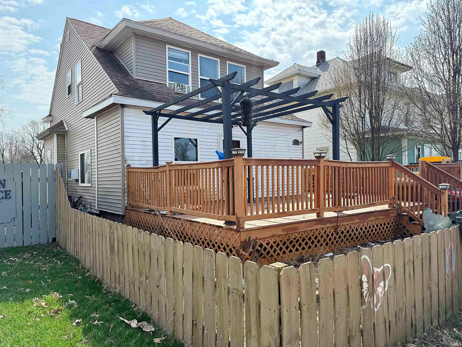2512 Mishawaka Ave photo 1